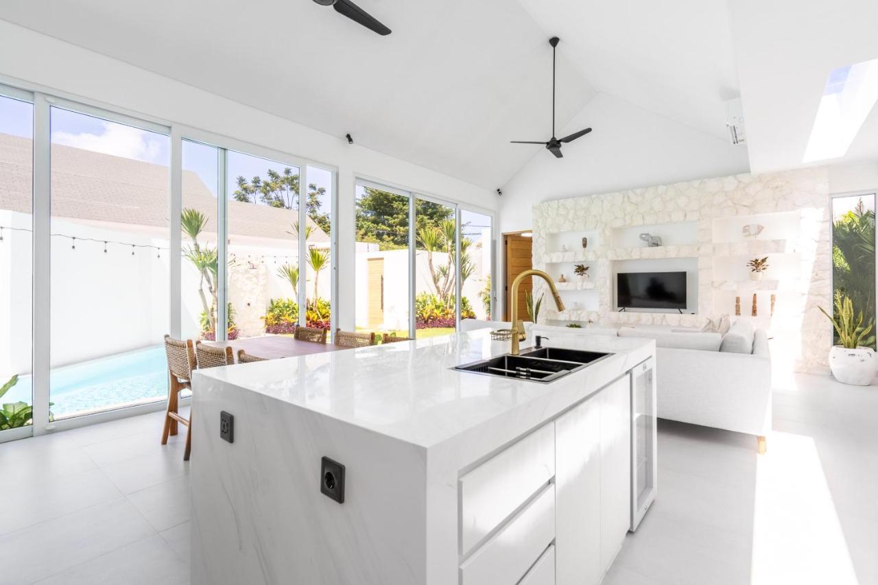 Casa Blanca Villa By Betterplace อูลูวาตู ภายนอก รูปภาพ