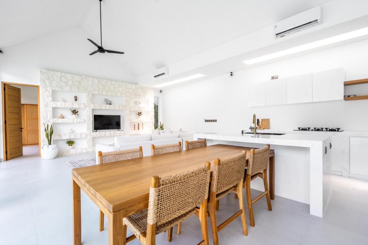 Casa Blanca Villa By Betterplace อูลูวาตู ภายนอก รูปภาพ