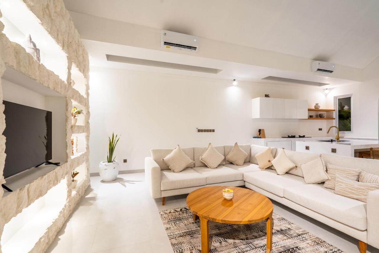 Casa Blanca Villa By Betterplace อูลูวาตู ภายนอก รูปภาพ