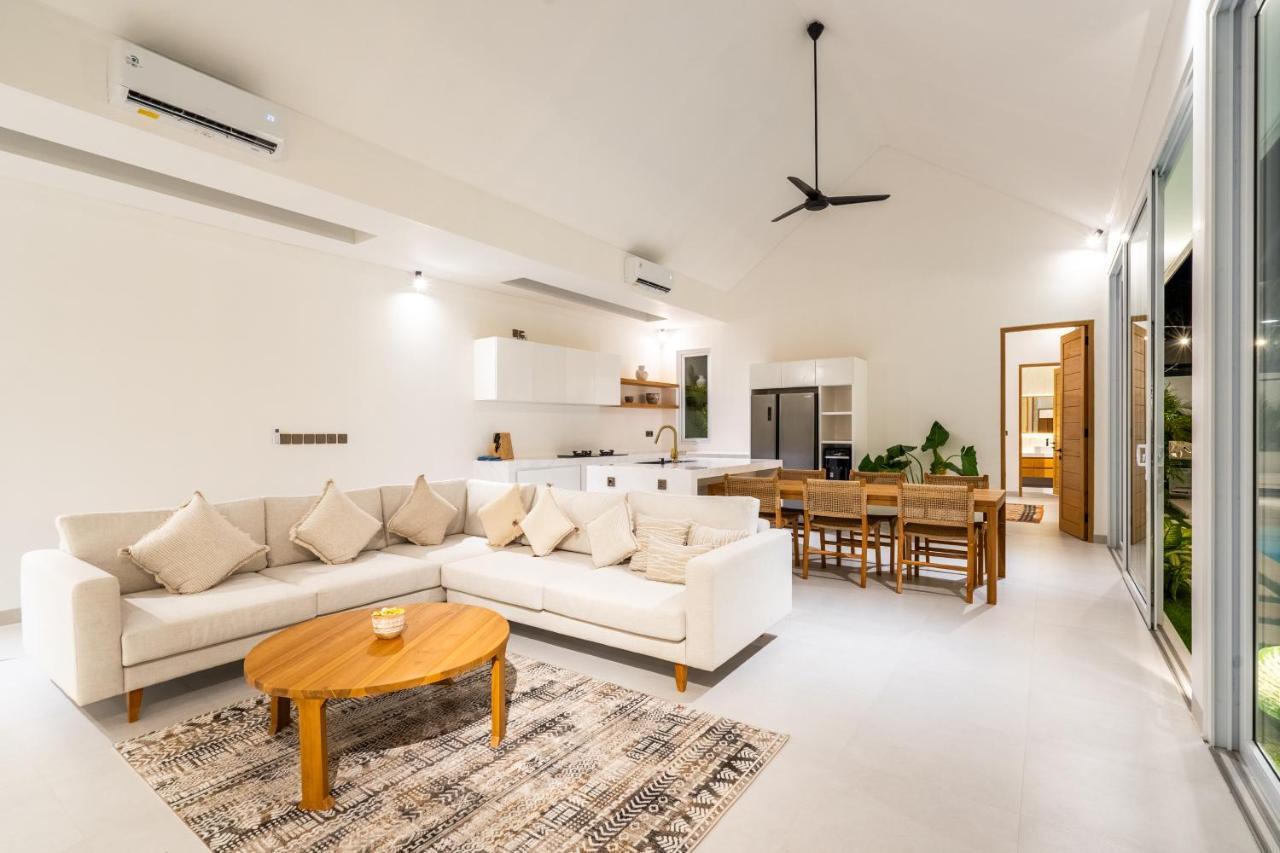 Casa Blanca Villa By Betterplace อูลูวาตู ภายนอก รูปภาพ